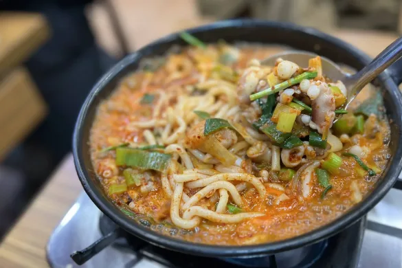 韓國釜山美食 西面必吃 螞蟻之家章牛蝦（炒章魚、牛小腸、蝦）含中文菜單分享